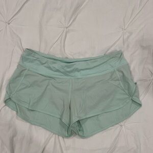 Lululemon women’s speed up shorts